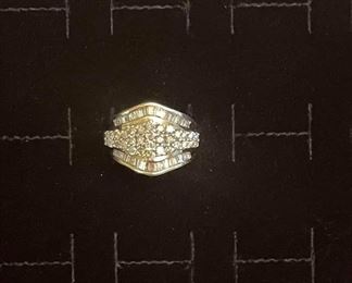 10K Diamond Ring 