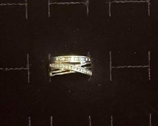 14K Diamond Ring 