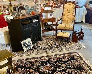 Country Decor Items, Rugs