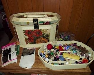 sewing box with Contents