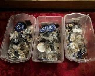 Vintage horse racing, lapel pins. Kentucky Derby, Preakness, Belmont, Hambletonian, and more.