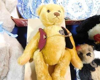 knickernocker teddy bear