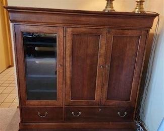 Hooker Furniture entertainment center with 59 x 60 x 23