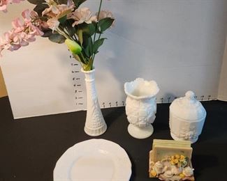 Westmoreland? plate, vase & covered jar and coasters