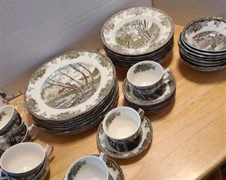 Johnson Bros The Friendly Village dishes 42 pieces