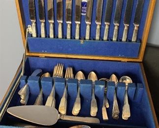 Colonial Fiddle Sterling Silver Flatware by Watson