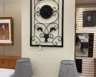 Lots of decorative items and art.