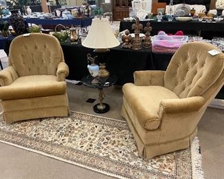 Great condition! Rocking and swivel:)