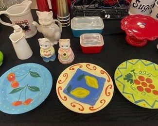 Love all the colorful dishes