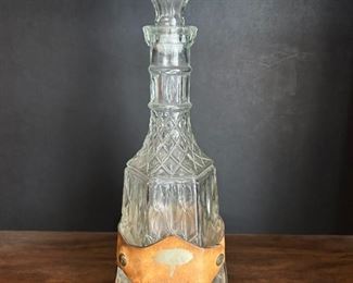 Vintage liquor decanter diamond cut molded glass pattern hexagon shape