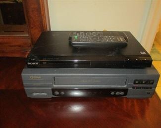 vcr and dvd player