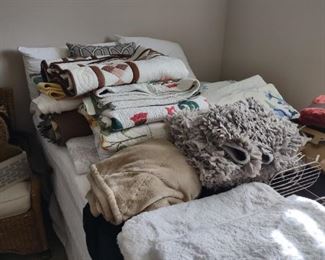 Vintage Amish quilts 