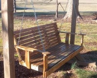 06 Stand Alone Porch Swing