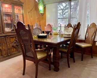 Vintage Dining Room Table and Chairs