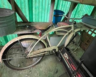 Vintage Roadside Cruiser Bicycle 