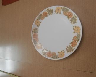 Noritake Sunny Side China Set