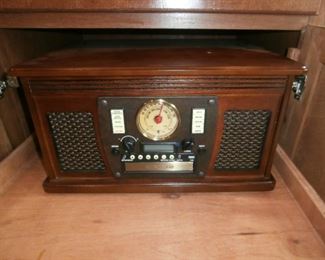Turntable, Radio, CD Player & Recorder