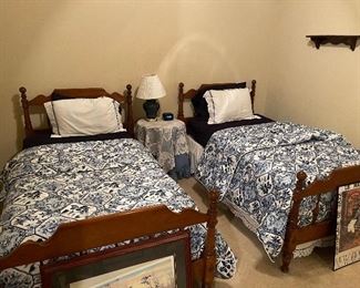 Twin Beds (bedding sold), Nightstand, Lamp