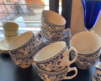 Blue and White Teacup Sets