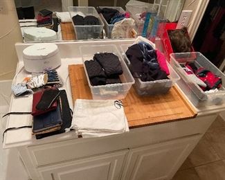 Gloves, socks, bath items