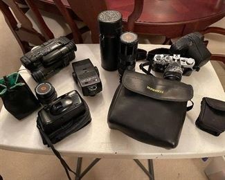 Cameras, Lenses, Flash, Binoculars 