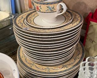 Mikasa Maxima Strausbourg Dishes