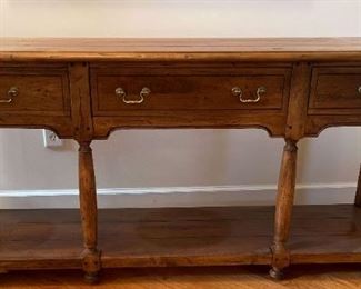 "Woodside Plantation-Winged Elm" in Aiken, SC Starts Closing Wed 2/1 at 8pm. Pickup: Fri 2/3 2-6pm. Please click here to see more photos, descriptions, and current bids: https://ctbids.com/estate-sale/19787