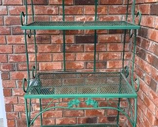 "Woodside Plantation-Winged Elm" in Aiken, SC Starts Closing Wed 2/1 at 8pm. Pickup: Fri 2/3 2-6pm. Please click here to see more photos, descriptions, and current bids: https://ctbids.com/estate-sale/19787