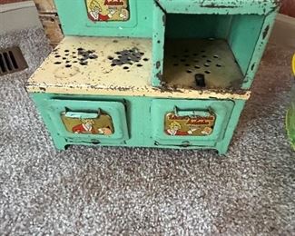 Little Orphan Annie play stove