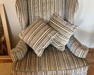 Vintage Queen Anne Style Chair