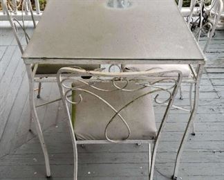 "Historic Monte Sano Ave" in Augusta, GA Starts Closing Thu 2/2 at 8pm. Pickup on Sat 2/4 11am-2pm. Please click here to see more photos, descriptions, and current bids: https://ctbids.com/estate-sale/19880