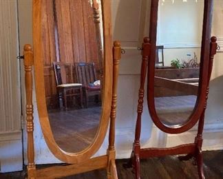 "Historic Monte Sano Ave" in Augusta, GA Starts Closing Thu 2/2 at 8pm. Pickup on Sat 2/4 11am-2pm. Please click here to see more photos, descriptions, and current bids: https://ctbids.com/estate-sale/19880