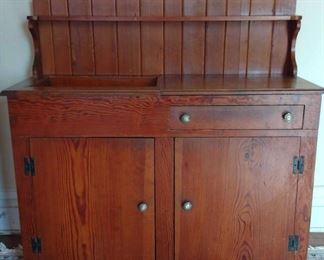 "Historic Monte Sano Ave" in Augusta, GA Starts Closing Thu 2/2 at 8pm. Pickup on Sat 2/4 11am-2pm. Please click here to see more photos, descriptions, and current bids: https://ctbids.com/estate-sale/19880