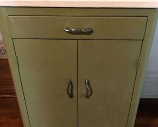 "Historic Monte Sano Ave" in Augusta, GA Starts Closing Thu 2/2 at 8pm. Pickup on Sat 2/4 11am-2pm. Please click here to see more photos, descriptions, and current bids: https://ctbids.com/estate-sale/19880