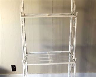 "Historic Monte Sano Ave" in Augusta, GA Starts Closing Thu 2/2 at 8pm. Pickup on Sat 2/4 11am-2pm. Please click here to see more photos, descriptions, and current bids: https://ctbids.com/estate-sale/19880