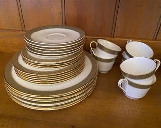Royal Doulton "Belvedere" China. 31 pieces. Excellent Condition. 8 - 10.5" dinner plates. 6 - 8" plates. 5 - 6.5" plates. 6 cups & Saucers. Asking $150. 