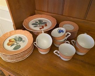 24 pieces Mottahedeh "Summer Fruit". Cake Stand. 8 saucers - 7 cups. Cake Stand. 8 plates. Asking $125. Excellent Condition. 
