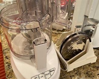 Cuisinart Prep 11  plus food processor. Like new! Asking $45. 
