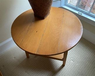 (F18) 34" round x 27" tall. (Unmarked but very similar to the Lane Cricket Table) Asking $125. 