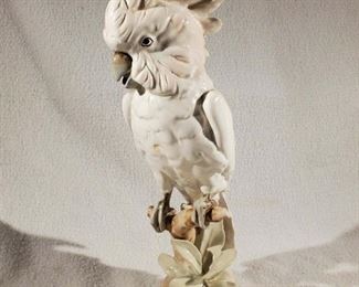 26" tall Cockatoo. Has a crack (send message for more photos) Make me an offer!
