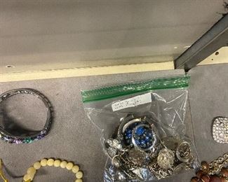 Bag of “Make your own jewelry “ from mixed jewelry. 