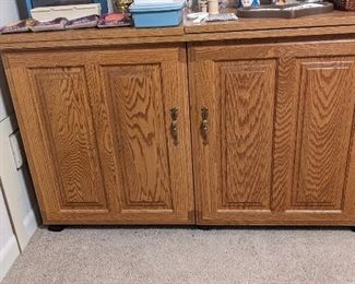 Sewing machine cabinet 
