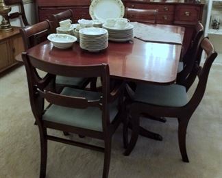 Tell City Drop Mahogany Dining Table with 8 Chairs