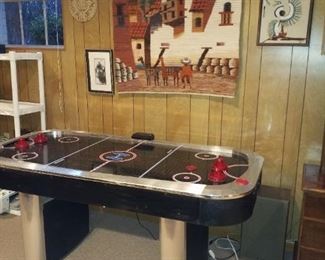 Air Hockey Table