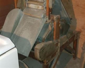 Rare Antique Washing Machine, ca. 1910