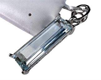 Brand New 14K Aquamarine Pendant