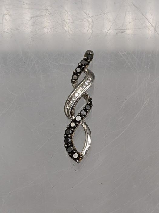 Upscale Estate Jewelry Collection in Pasadena, TX starts on 2/7/2023