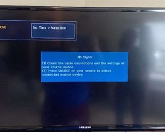 Samsung 32 Flatscreen TV