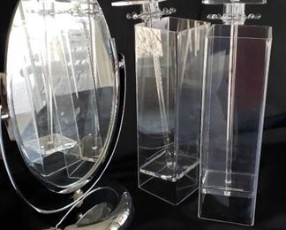 Oval Mirror w Pair of Acrylic Necklace Stands