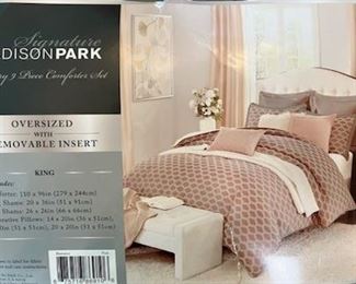 Luxury 9-piece King Comforter Set, Pink & Taupe $250 (Retail $300)